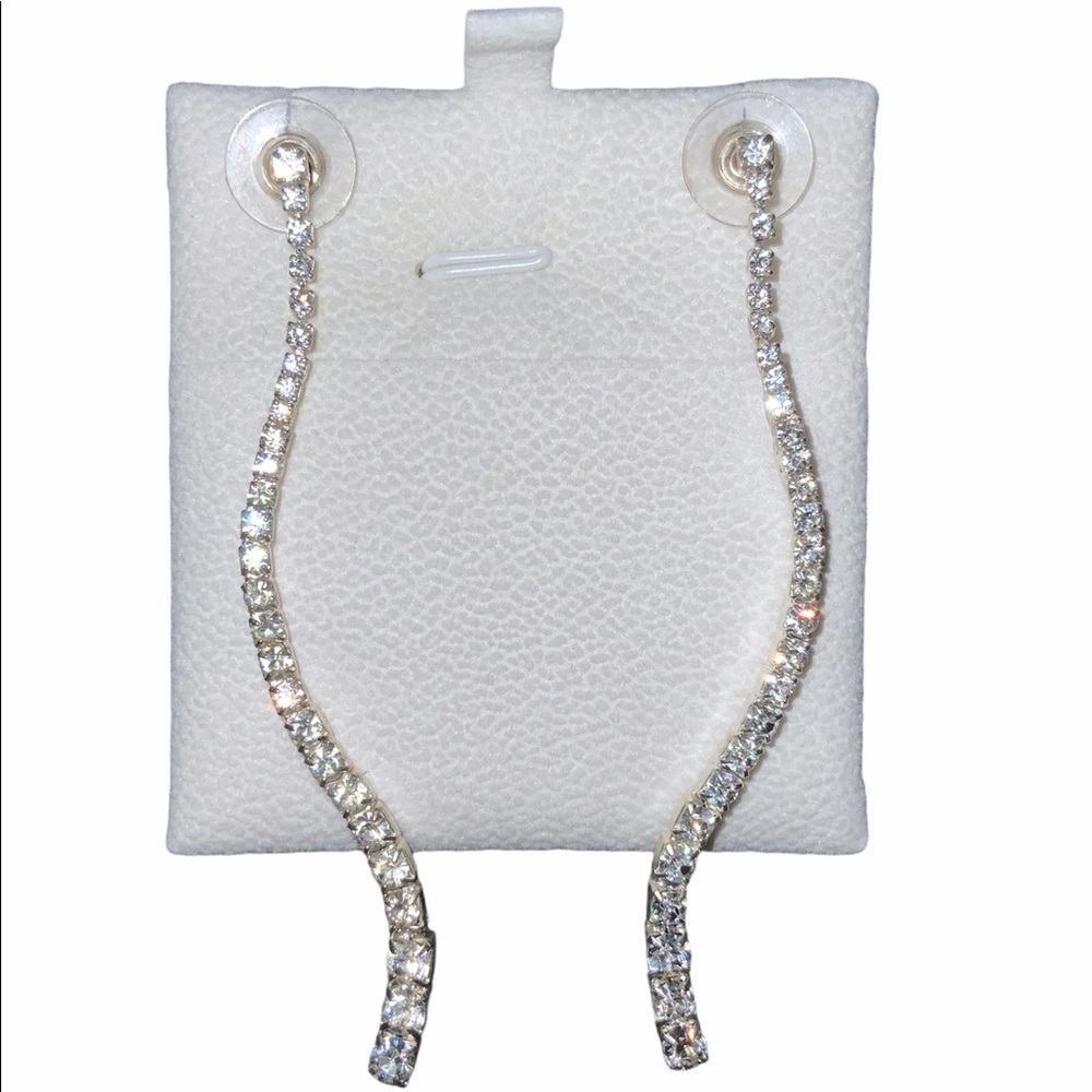 Dangling Earrings With Stones